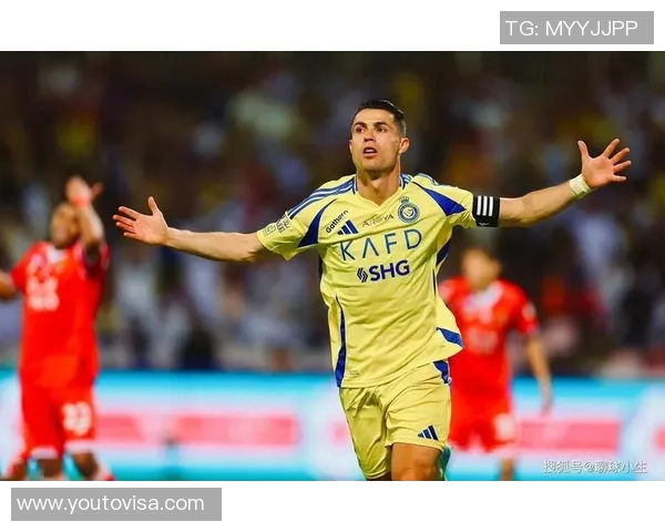 颠覆足球明星的传奇故事与影响力解析，探索他们如何改变了足球的面貌